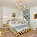Royal Szálloda 3*
