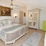 Royal 3* Várna