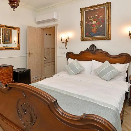 Royal Hotel 3*