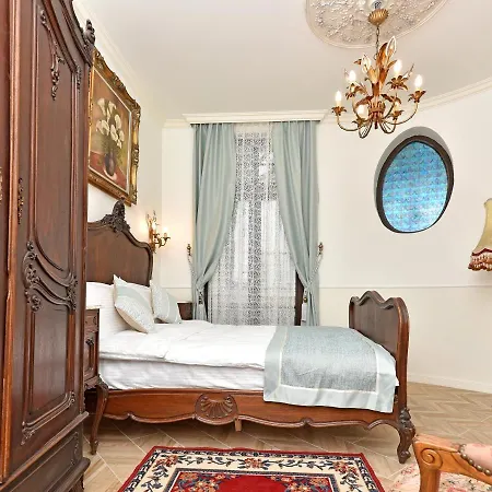 Hotel Royal 3*