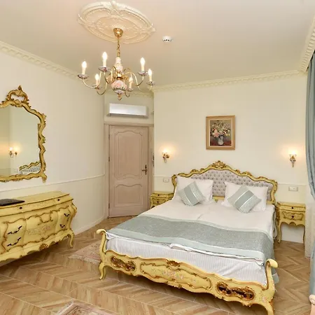 Royal 3* Varna