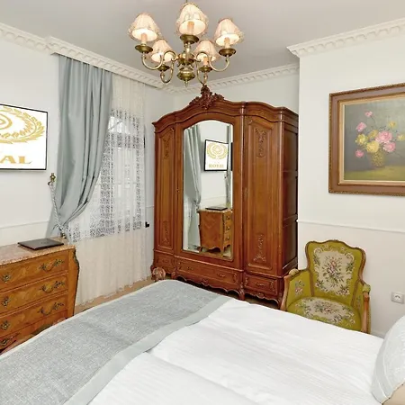 Royal 3* Varna