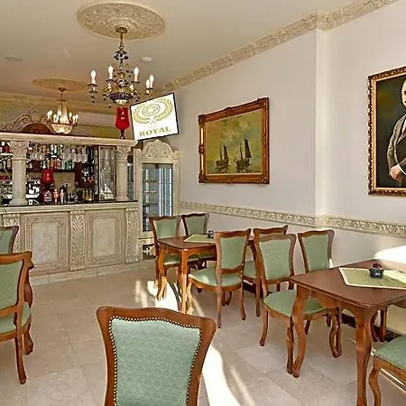 فندق Royal 3*
