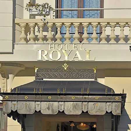 Royal 3* فارنا