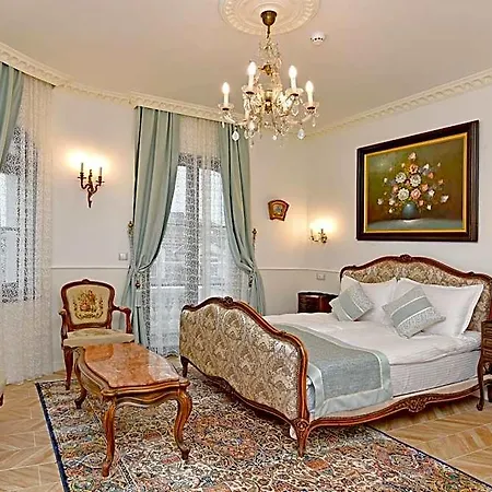 فندق Royal 3*